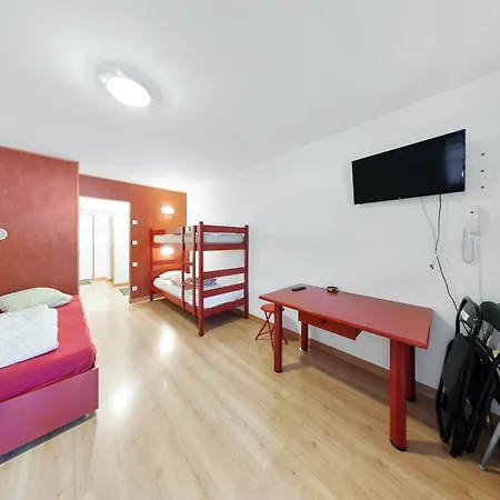 Appartement Accueillant à 31 M² Avec Vue Montagne